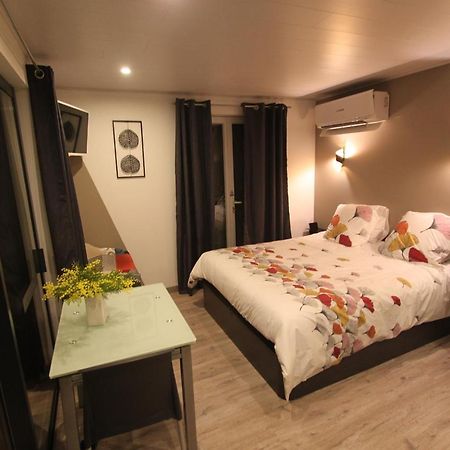 La Chambre Des Onglous Marseillan  Eksteriør billede
